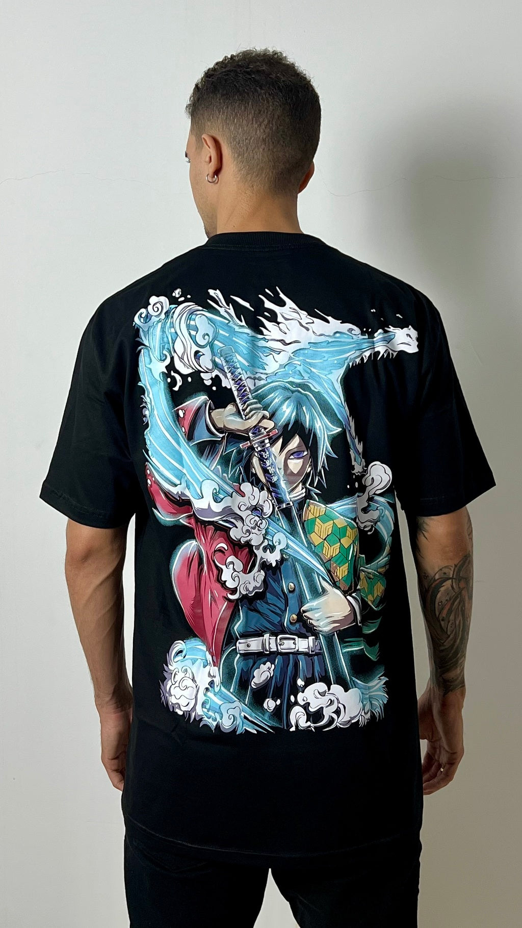 Camiseta Oversized Giyu Tomioka